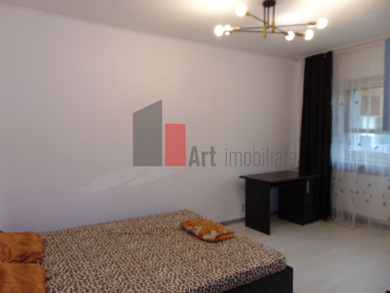 Titan metrou apartament cu o camera, garsoniera