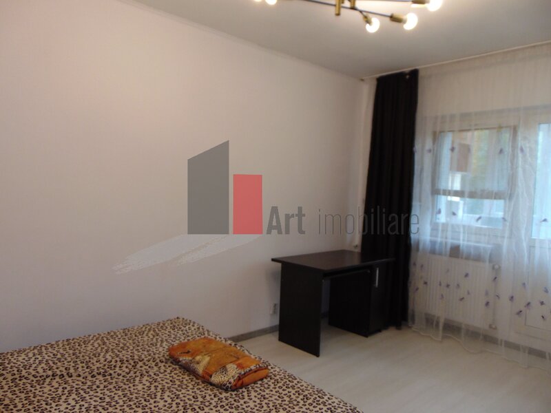 Titan metrou apartament cu o camera, garsoniera